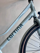 Load image into Gallery viewer, Winter Warrior 2025 - Step-Through Dutch Bike - Medium|Large - 20.5&quot; - Oma Fiets - Cortina
