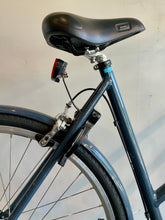 Load image into Gallery viewer, Kris- Step-Through Style Dutch Bike - LARGE 22” - Union
