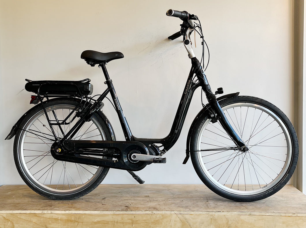 Bertus - Step-Through Style Electric Dutch Bike - Medium -19.5