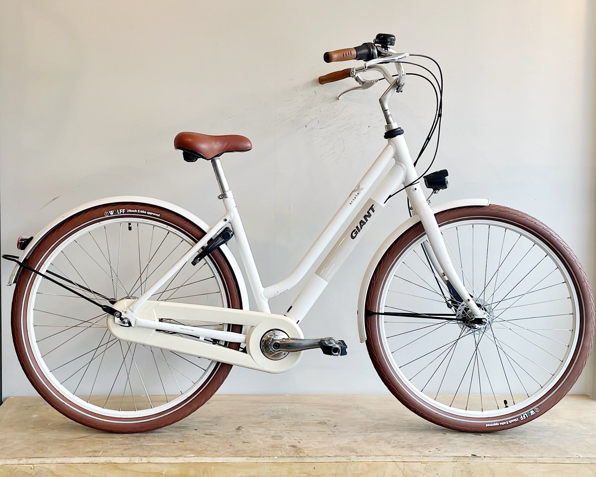 Hanrieke Giant Step Through Style Dutch Bike Small 20