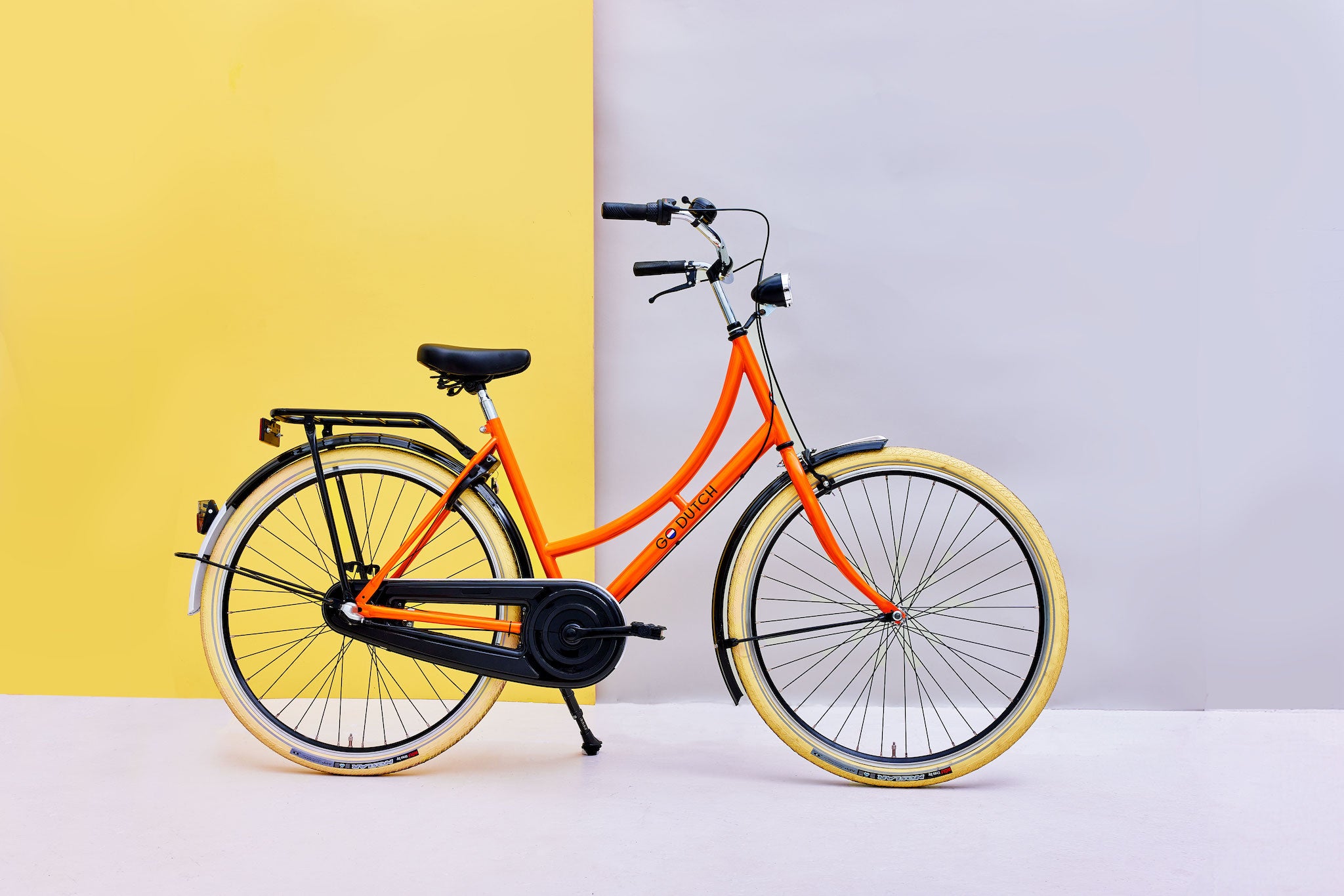 orange womens bicycle MarKnig Beach Cruiser Bike for Women, 24 inch Female Commuter with Basket, 1 Speed Bike with Rear Rack/High-Carbon Steel/Front & Rear Fenders, Ergonomic Upright Design, Black : Sports its ideal for cruising Civia Lowry 7-Speed Step-Thru Bike