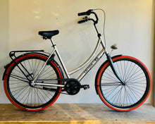 Load image into Gallery viewer, Riempie - Step-Through Style Dutch Bike - Large - 22.5&quot; - Oma Fiets - Cortina
