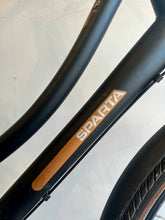 Load image into Gallery viewer, SPARTA Preloved Dutch Stepthrough Bike - Medium 21” - 3 Speeds - ::Mathew::
