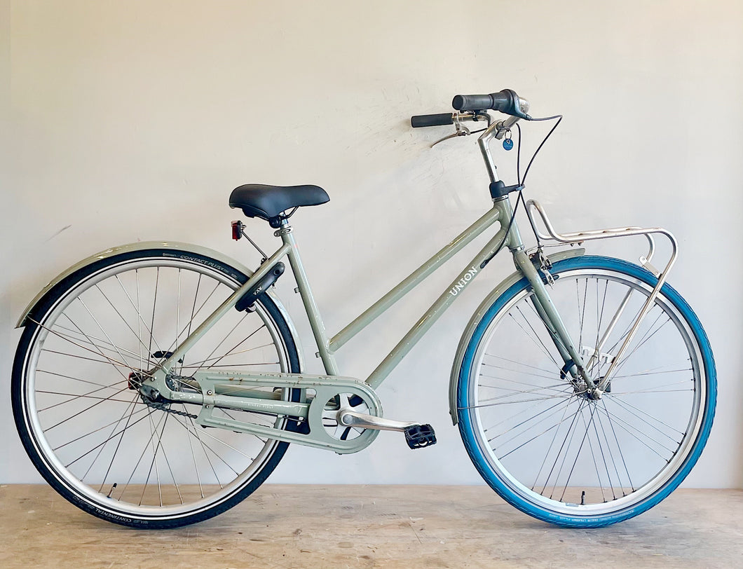 Moniekerie - Step-Through Style Dutch Bike - Small 19''